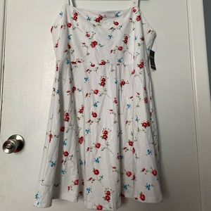 White floral summer dress forever 21+ 2X